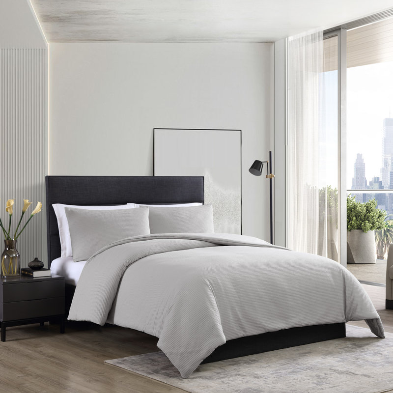 Waffle Pique Standard Cotton Reversible 3 Piece Comforter Set, Queen Comforter + 2 Standard Shams, White