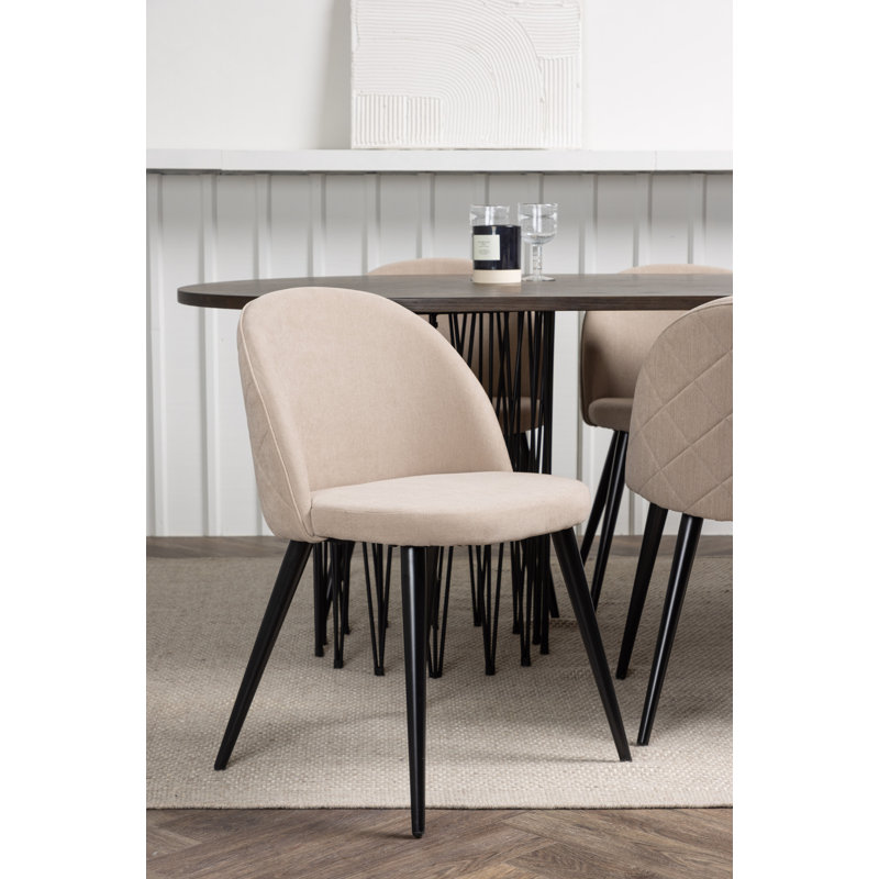 Henryetta 6 - Person Dining Set