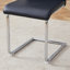Ensemble de salle à manger à pieds en acier inoxydable avec plateau en verre trempé blanc de 63 pouces et 6 fauteuils en forme de U de style minimaliste moderne-1498455320