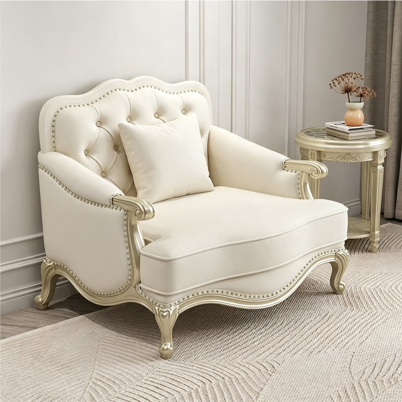 Canapé en cuir luxueux de style européen.