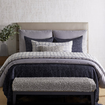 Asperitas Coverlet