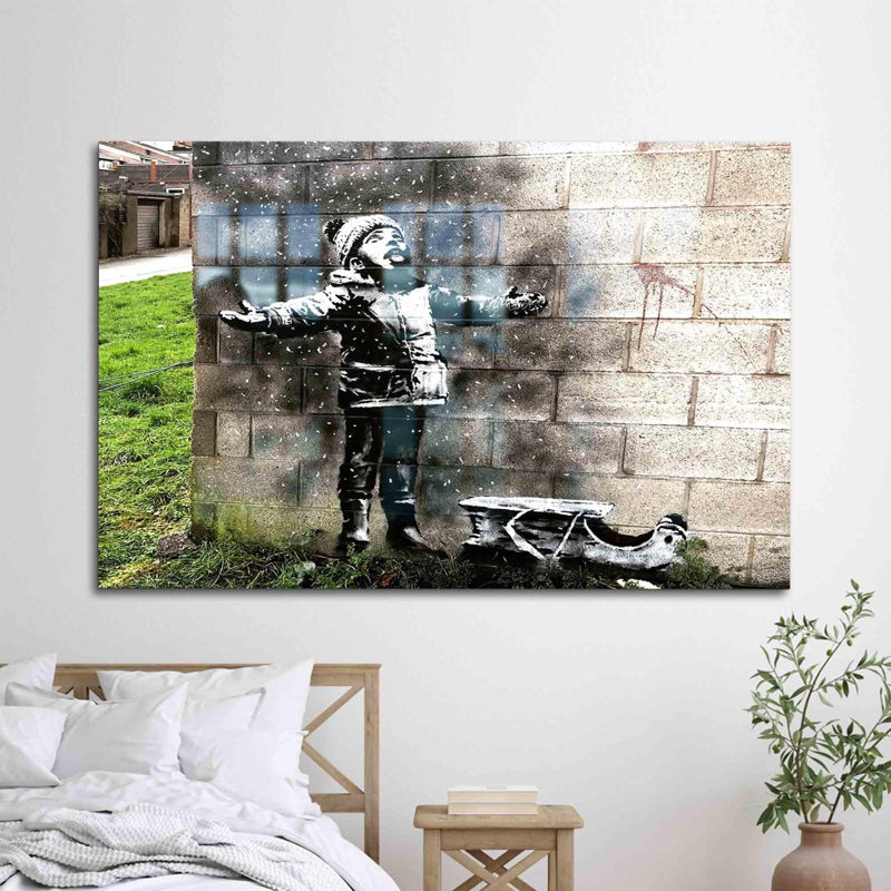 Art mural en verre trempé avec graffiti de neige par l'artiste de rue renommé Banksy, idéal pour la décoration intérieure moderne