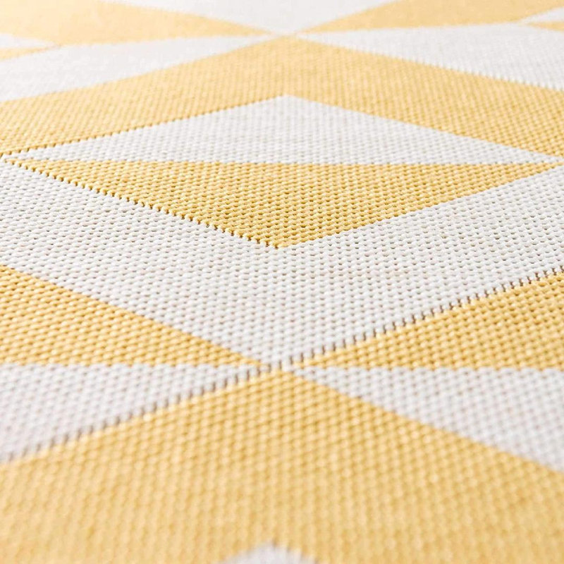 Geometric Indoor / Outdoor Rug, Rectangle 7' x 10'