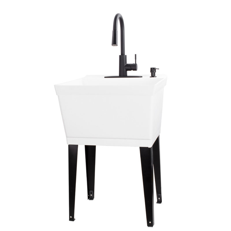 Évier utilitaire blanc standard 19 gallons avec robinet rétractable à grande arche et finition noire, White