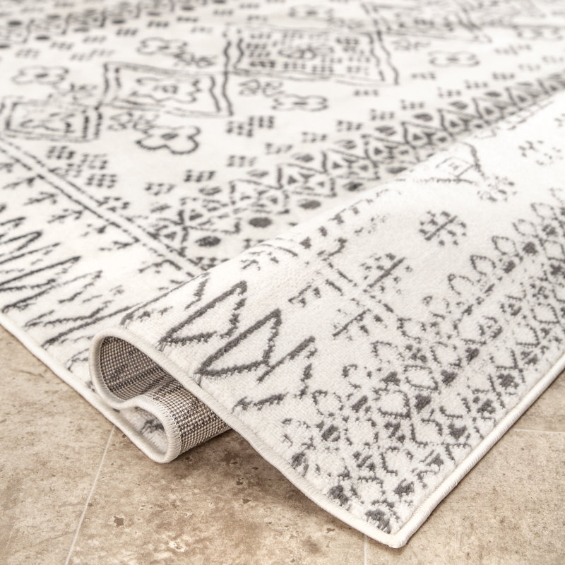 Reanna Light Gray Area Rug, Runner 2'6" x 8'