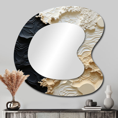 Fredonia, peinture abstraite liquide crème et noire - miroir décoratif côtier asymétrique, miroir mural de forme irrégulière crème, impression sur métal