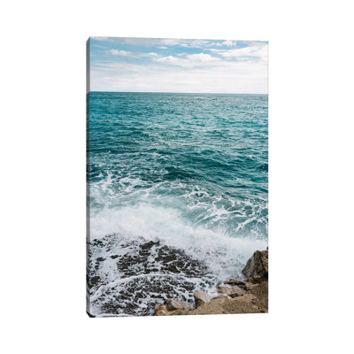 Amalfi Coast Water VI par Bethany Young - Giclée sur toile tendue avec châssis