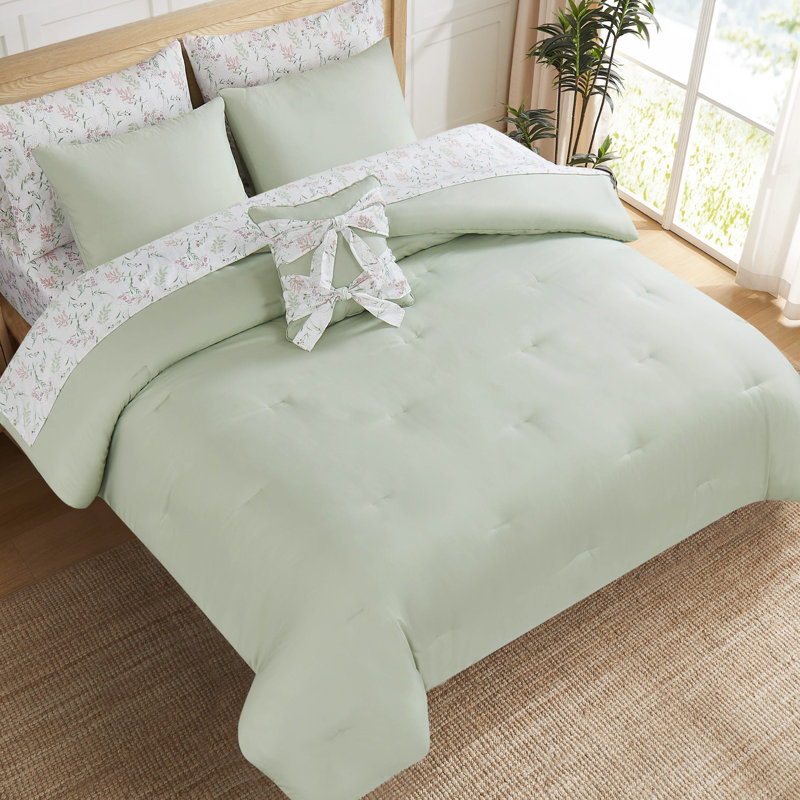 Jessica Simpson Felicity Sage Floral Bed-in-a-Bag Comforter Set, Queen