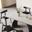 Ensemble de table et chaises de salle à manger rétro minimaliste-110369472