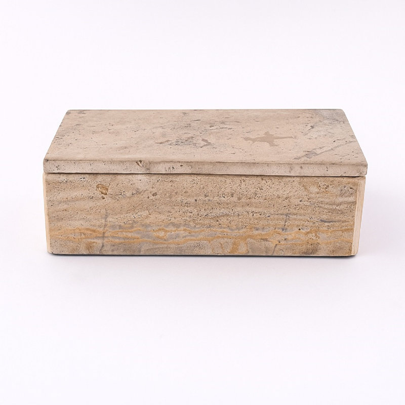 Petite boîte rectangulaire en travertin crème