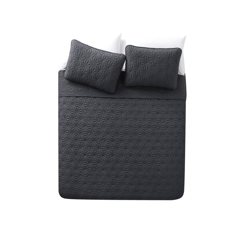 Gray Full Microfiber Reversible Geometric Quilt Set