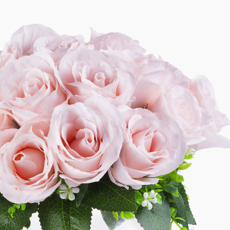 Arrangement floral de roes artificielles, Rose
