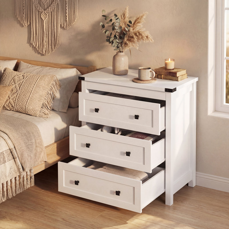 Feaman 26.46" W Modern 3-Drawer Chest, White