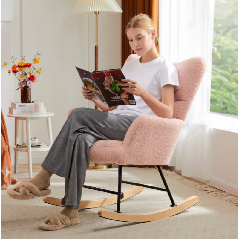 Chaises berçantes, P 26 po x l 37 po x H 39 po, Rose