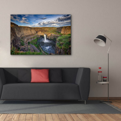 Toile épique «Golden Hour At Palouse Falls» par Rick Berk, 60 po x 40 po