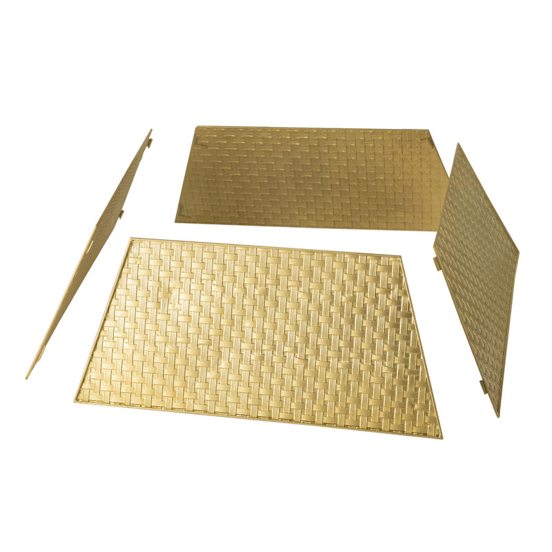 Gold Trapezoid Metal Weave Christmas Tree Collar