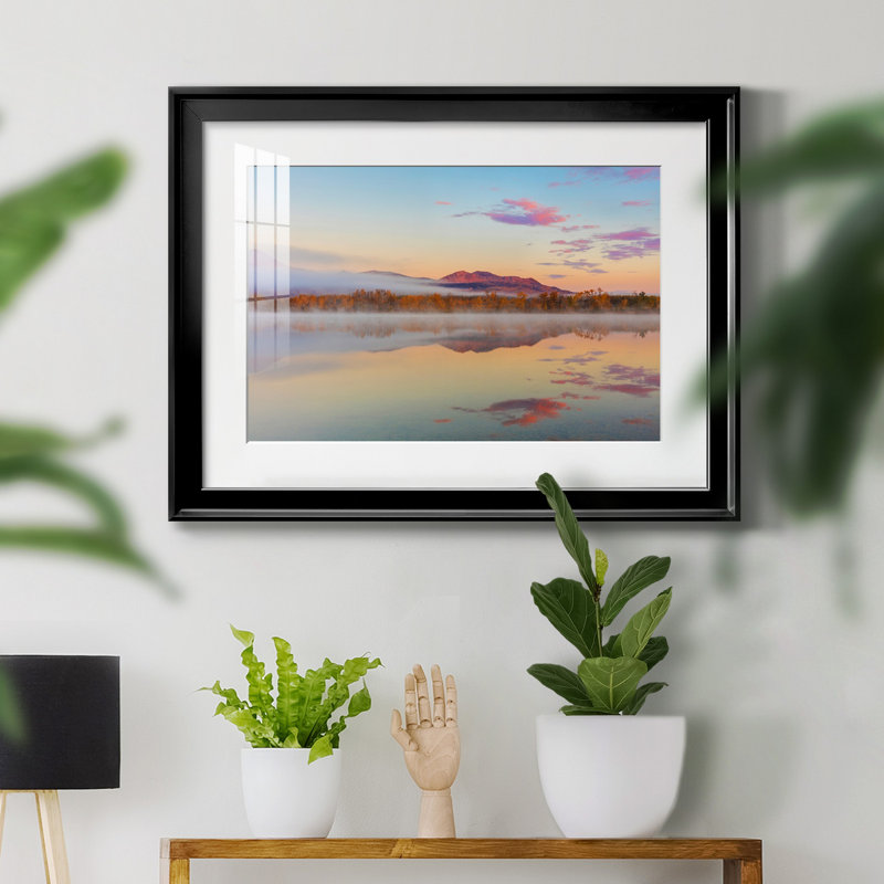 Waterton Lakes - photographie avec cadre photo, H 18,5 po x l 24,5 po x P 1,5 po, Cadre noir