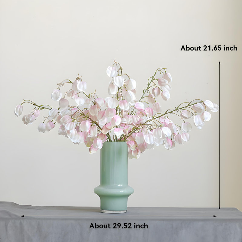 Ornements de fleurs simulées