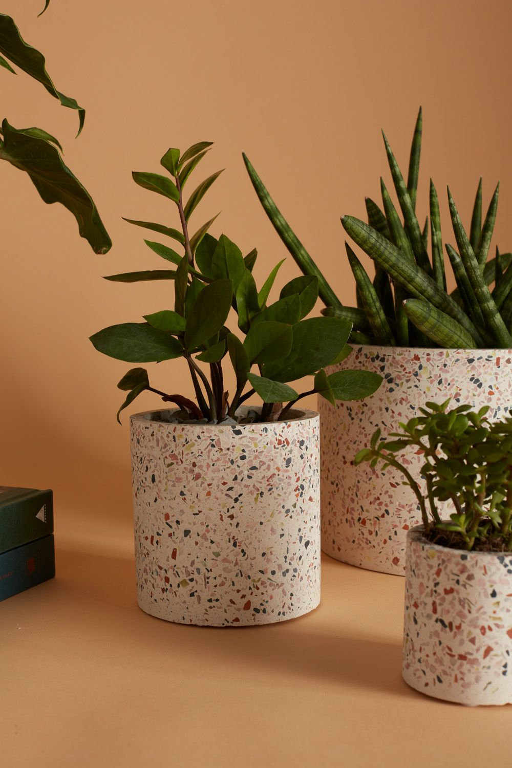 Aubren Pot Planter