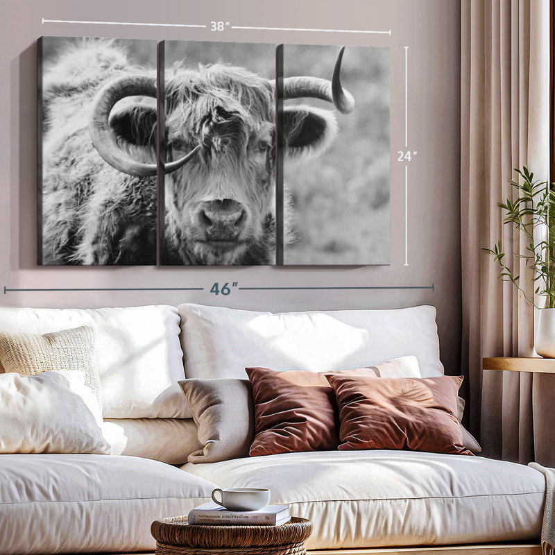 Vache monochrome sur toile 3 pièces, H 24 po x l 38 po x P 1,25 po