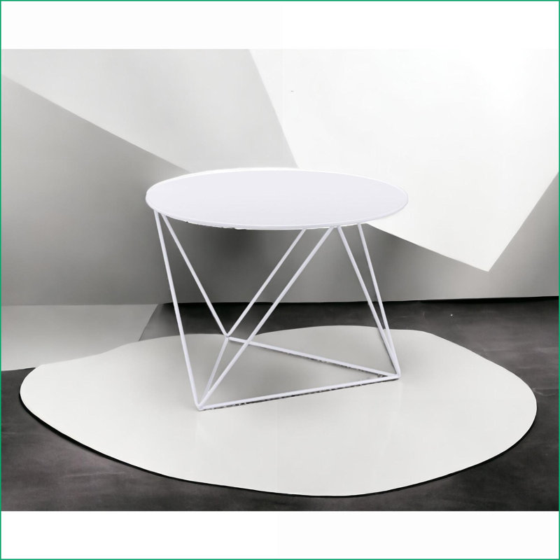 Table basse blanche en métal pour le salon, table d'appoint utilitaire légère avec plateau rond et amp; Pieds triangulaires