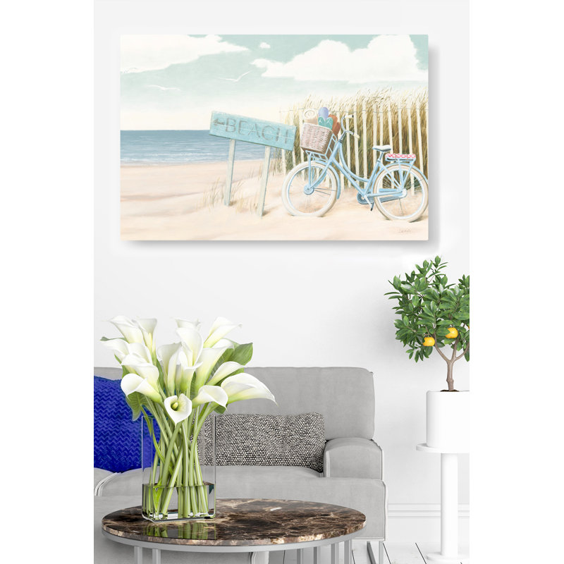 Vélo de plage, panneau de plage, sable, vue sur l'océan, bleu sarcelle, cyan, brun clair, nuages, bord de mer, doux, herbe de plage