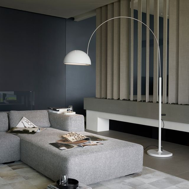 Coupé 94.4'' Floor Lamp, White