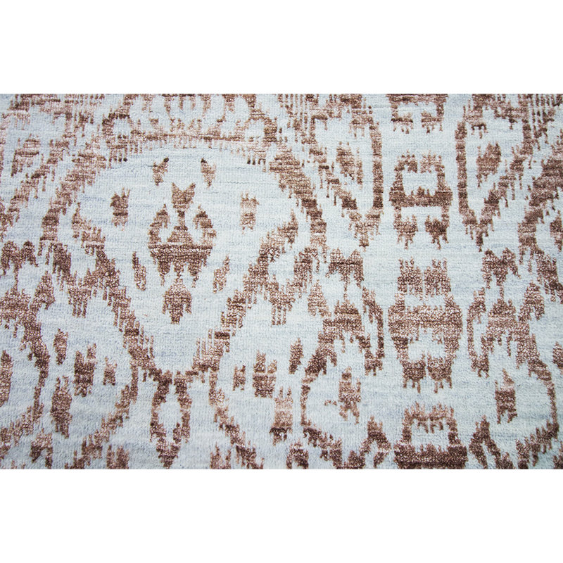 Damask Area Rug in Silver, Rectangle 9' x 12'