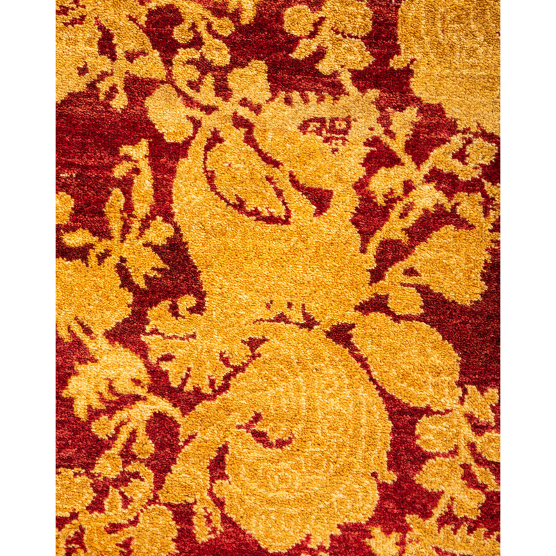 Classic One-of-a-Kind 4' 8" X 7' 1" Hand Knotted Area Rug