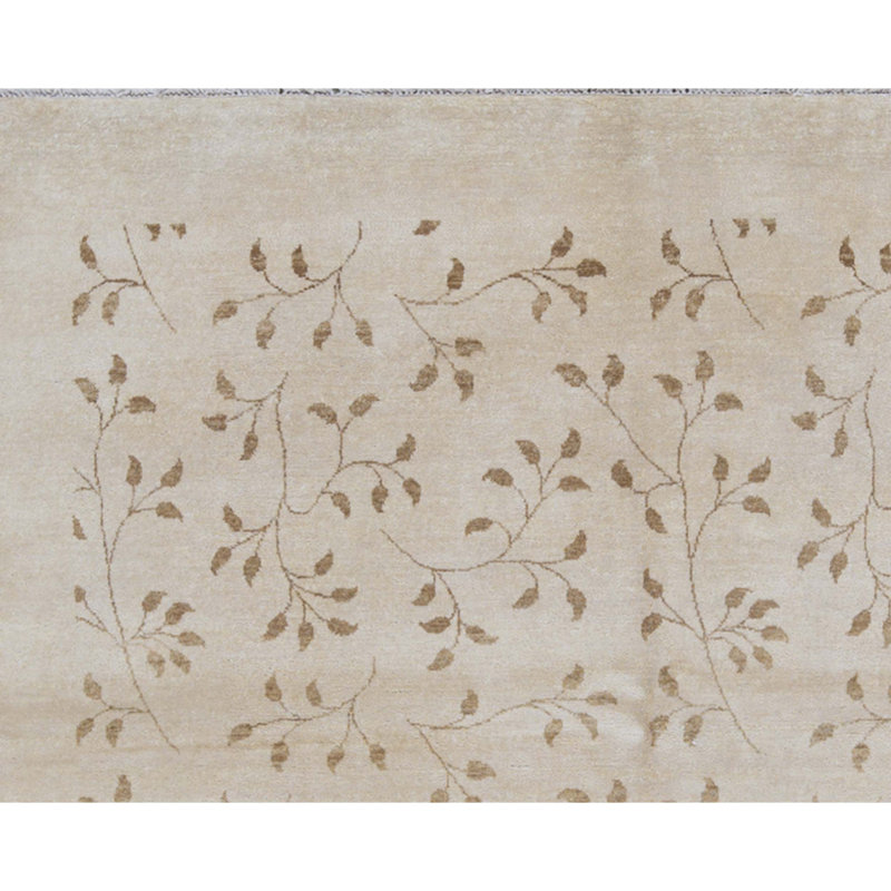 Hand-Knotted High-Quality Beige Area Rug