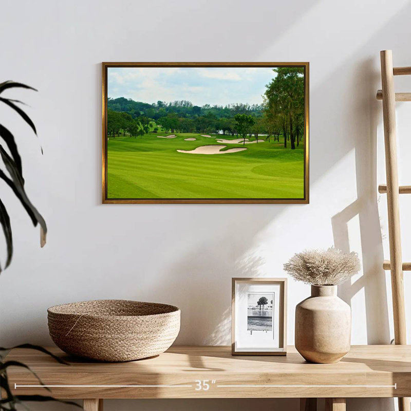 Magnifique terrain de golf, Cadre flottant doré, 43 po x 29 po