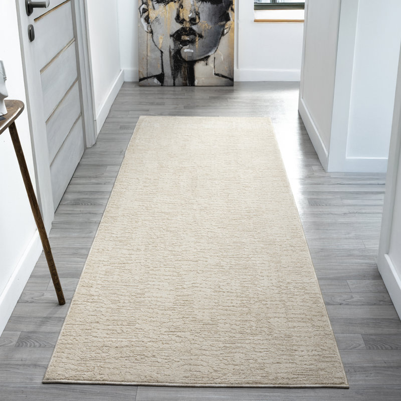 Tapis de couloir beige High-Low Modern, Tapis de couloir 2 pi 7 po x 7 pi 10 po
