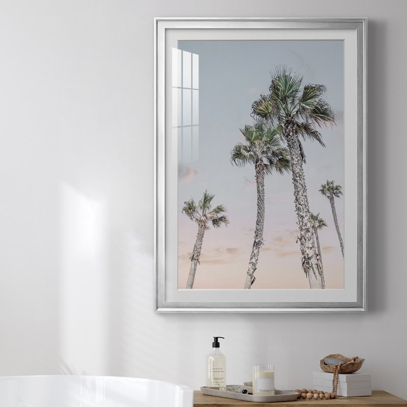 «Palms Up», reproduction encadrée de qualité supérieure - prête à être accrochée, H 30,5 po x l 22,5 po, Argent