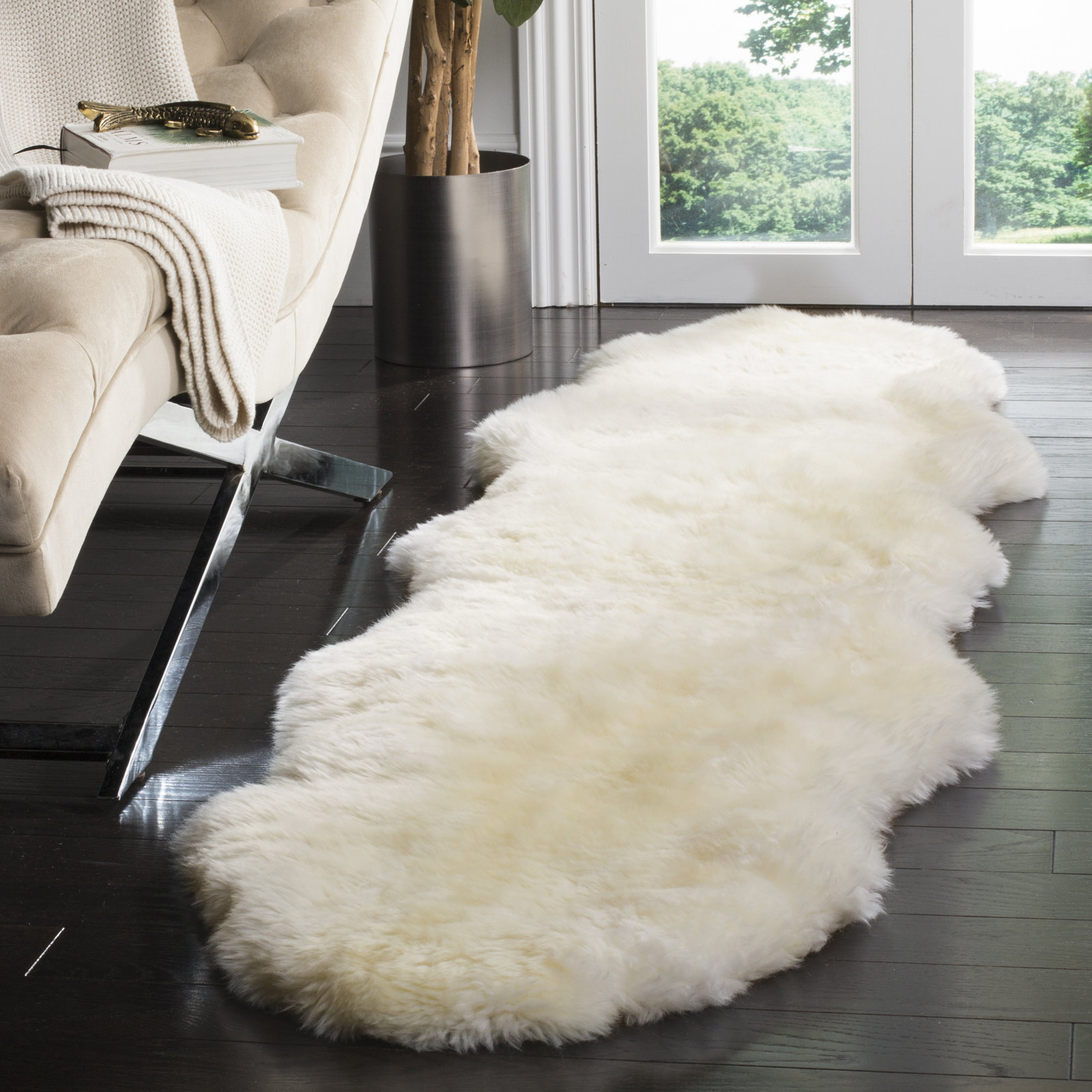 Mera White Handmade Sheepskin Rug, Runner 2' x 12'