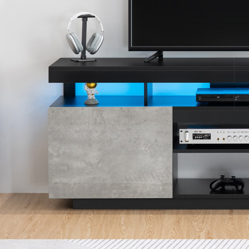 Giess TV Stand for TVs up to 70'', Gaming Entertainment Center with Outlets and LED Lights, Gray