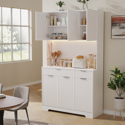 Armoire de cuisine autoportante de 71 po de hauteur avec éclairage à DEL et station de charge, tiroirs de rangement, tablettes réglables et comptoir à micro-ondes