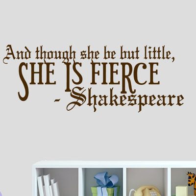 Adhésif décoratif «She is Fierce»