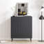 Buffet simple et spacieux-763058801