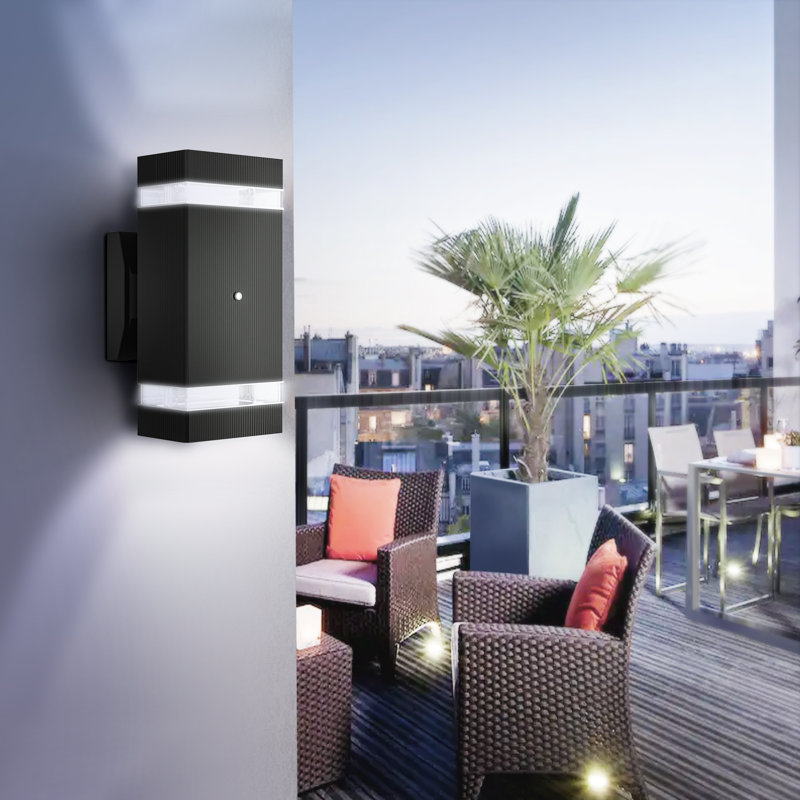 Valcius LED Wall Light