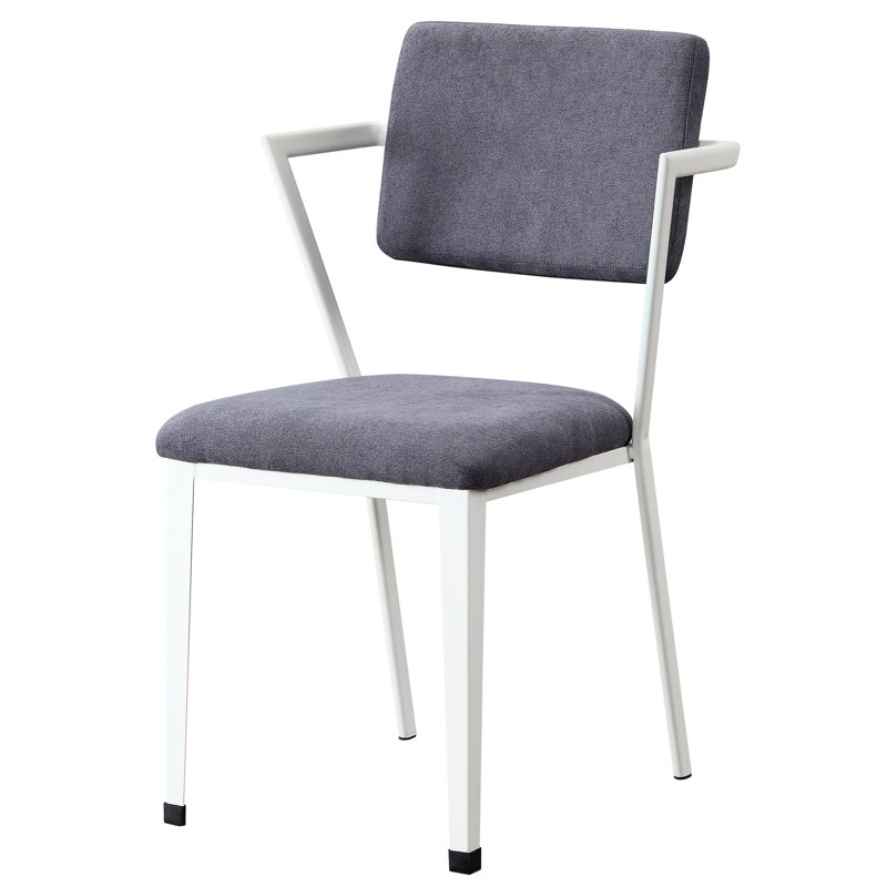 Chaise de bureau moderne avec dossier ouvert et rembourrage doux