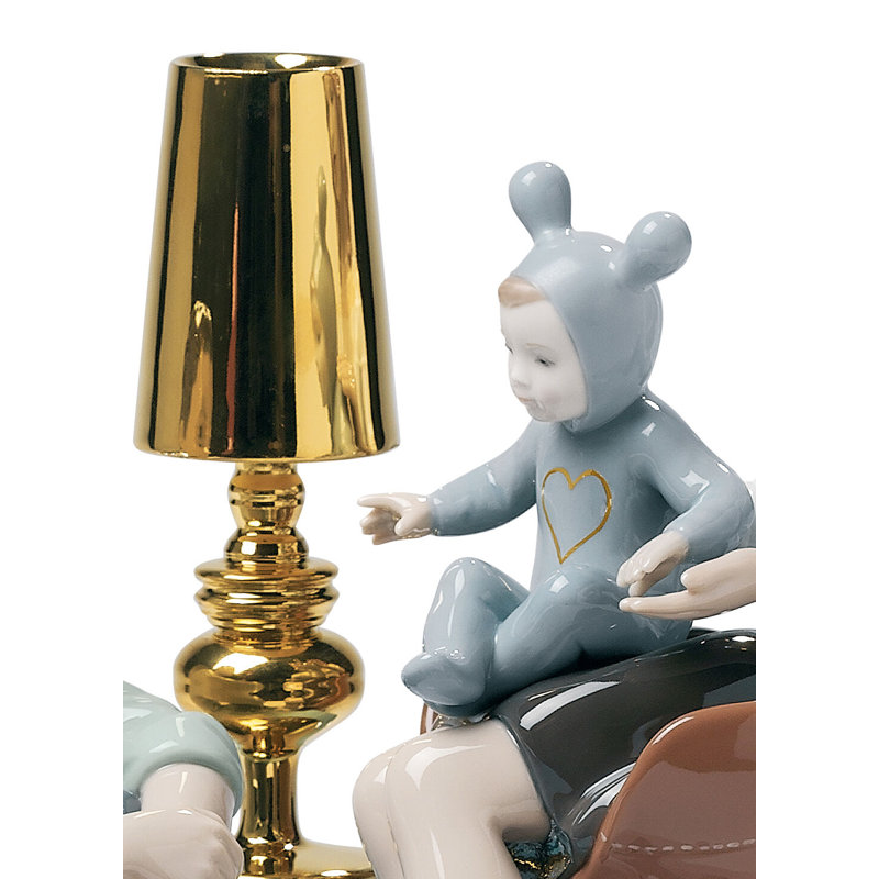 Fantasy the Family Portrait Figurine