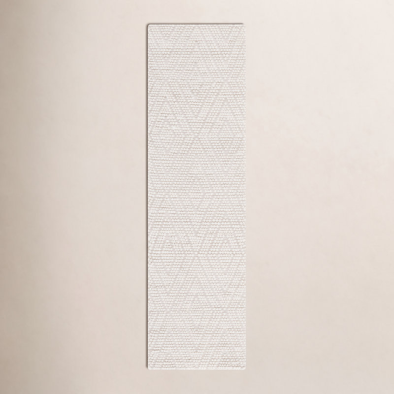 Elle Handmade Ivory Rug, Runner 2'3" x 22'