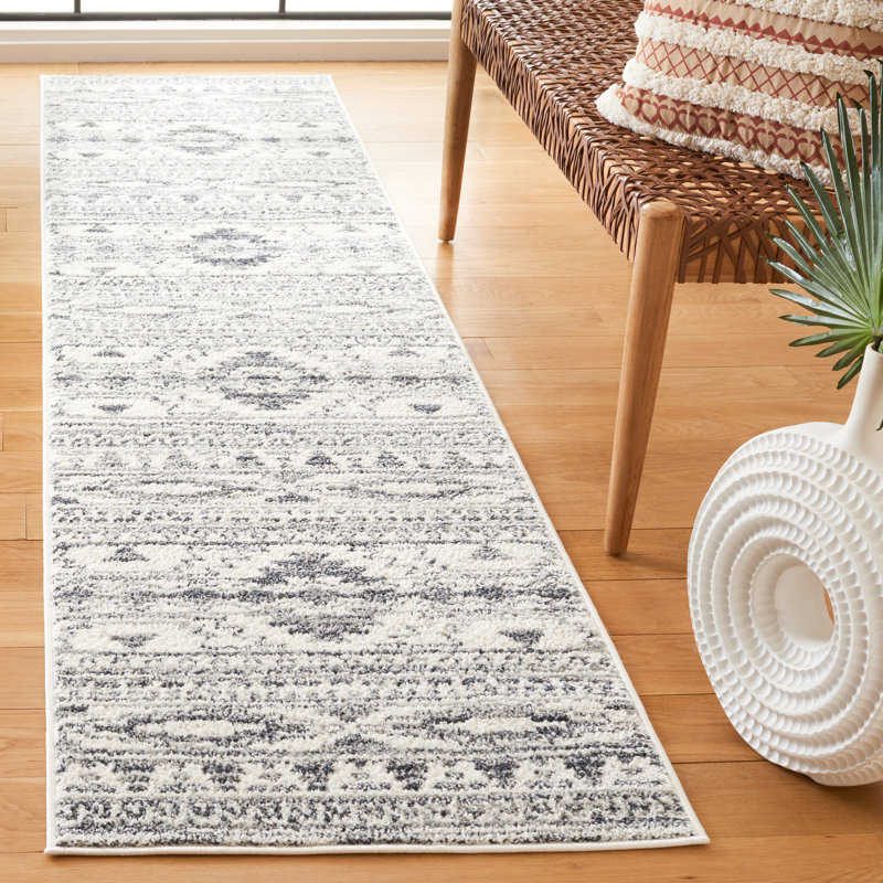 Lowrey Ivory/Gray Rug, Runner 2'2" x 9'