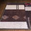 Tapis 100% polyester de qualité supérieure, 6,9 x 10,2 pi | 1850 g / m², hauteur de poils de 0,2 po | Polyester recyclé dessous | Lavable à la machine à 30 ° C | Conception douce, durable et écologique pour les espaces de vie modernes-758808744
