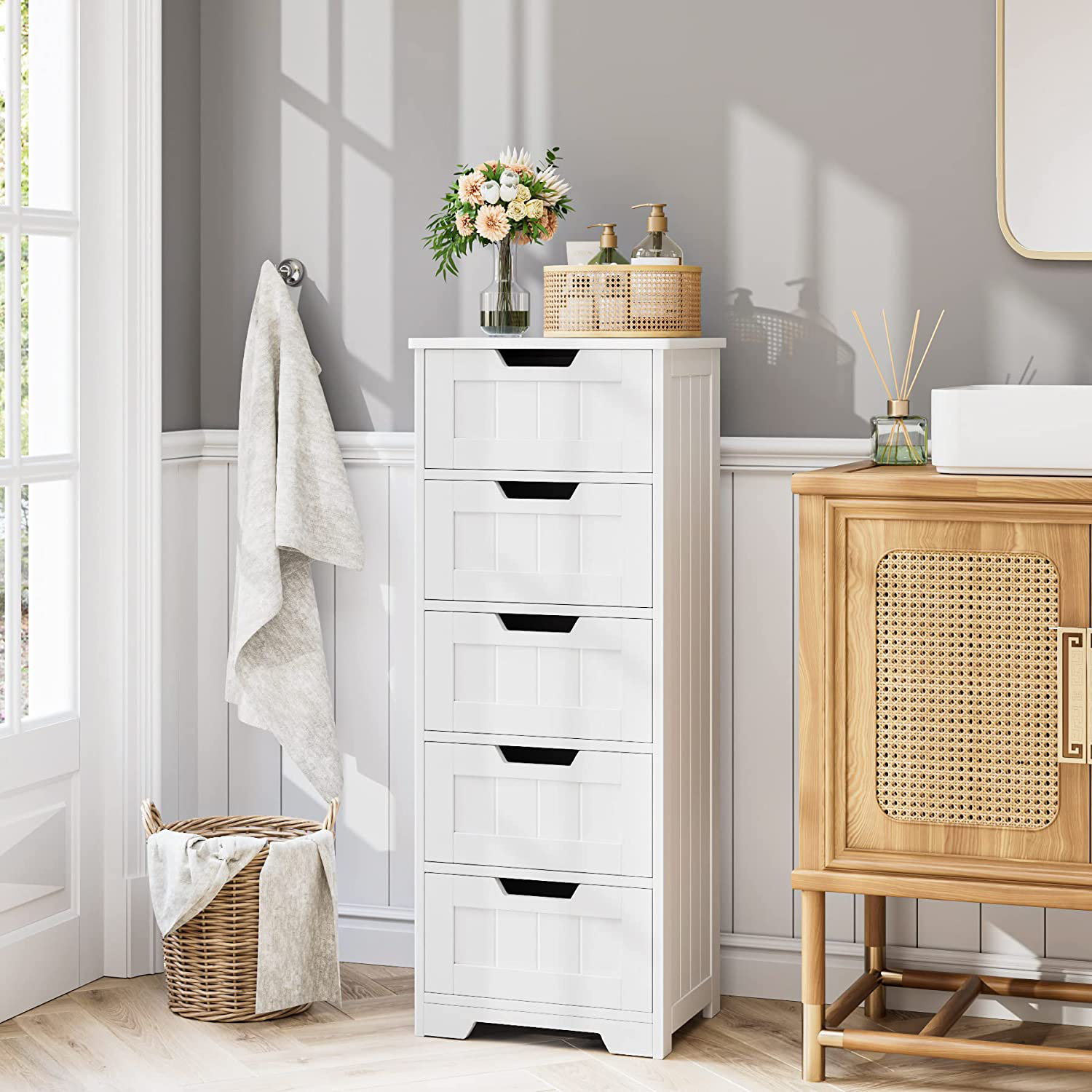 Humphery 11.8'' W x 32.5'' H x 11.8'' D 4-Drawer Free-standing Bathroom  Linen Cabinet, White