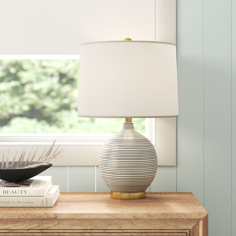 Lampe de table grise 23 po avec USB Gaetan