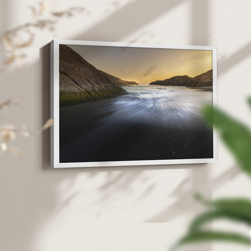 Mystic Nature - Reproduction encadrée - Restickable, H 22 po x l 28 po, Blanc