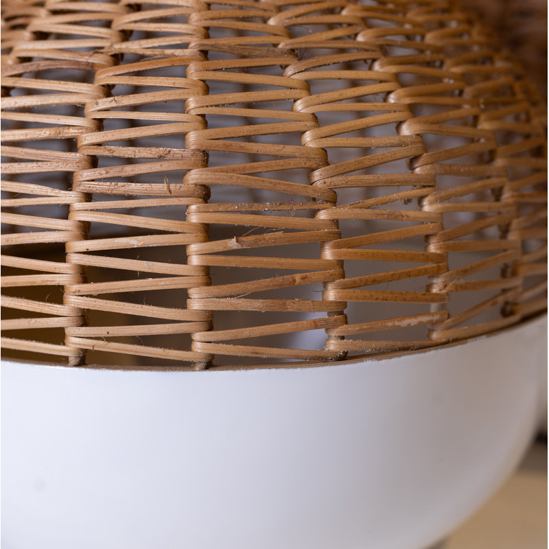 Vase de table en métal Abdulmalek, H 8,8 po x l 8 po x P 8 po