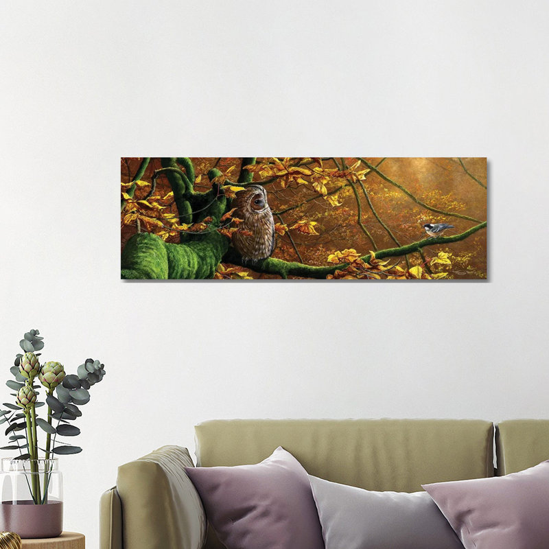 Mobbed - Hibou fauve et mésange charbonnière, H 16 po x l 48 po x P 1,5 po