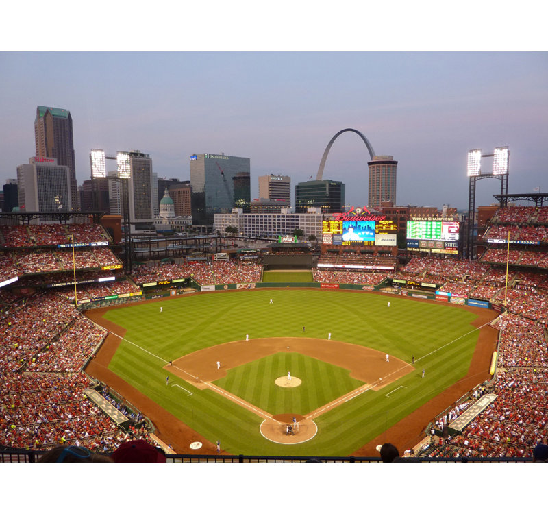Busch Stadium, H 18 po x l 24 po